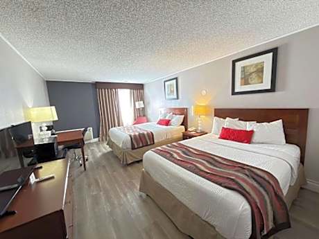 Queen Room with Two Queen Beds - Non-Smoking