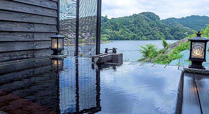 Kameyama Onsen Hotel