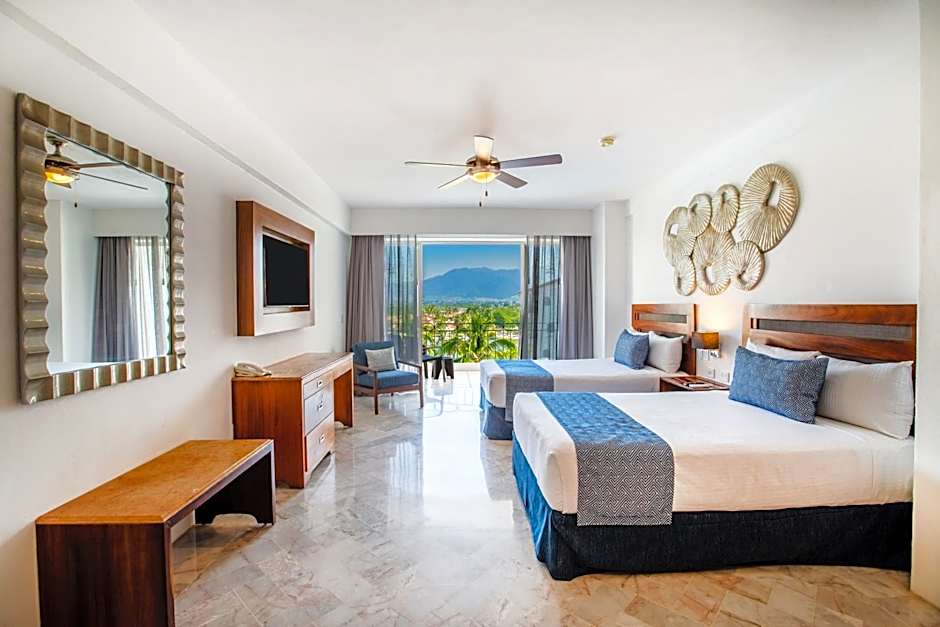 Photo 1 of 21 of Superior, Balcony