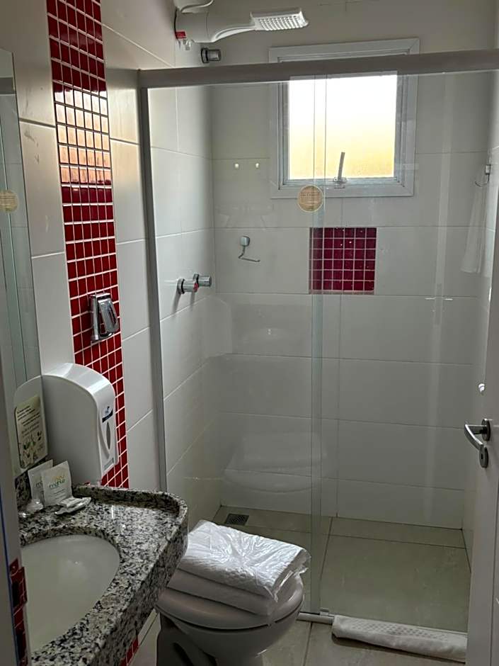 Mahle Hotel - BR 116, km 48