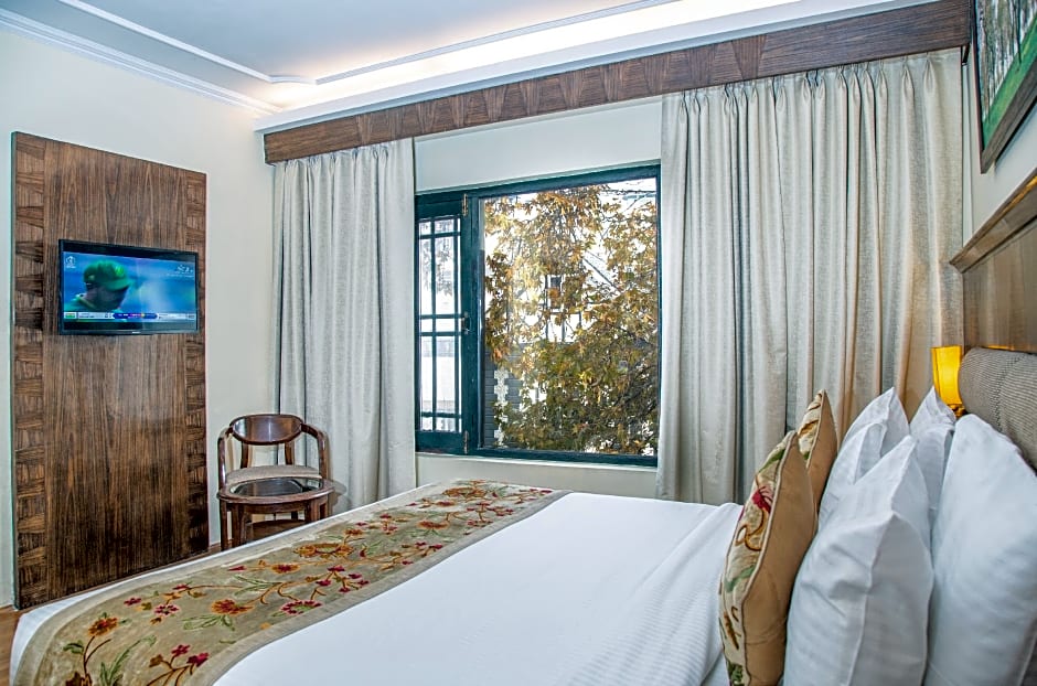 Lemon Tree Hotel Srinagar