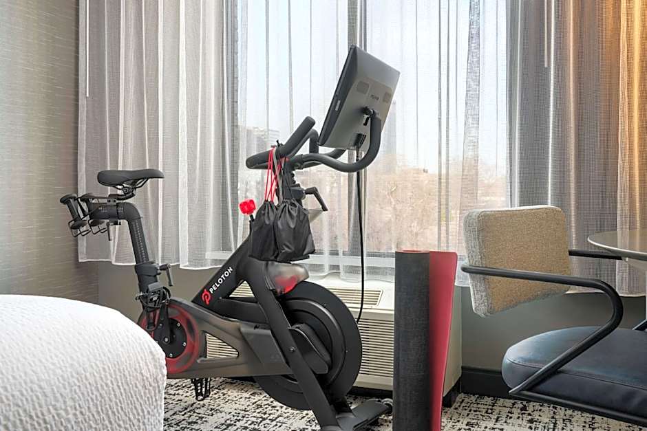 Tempo by Hilton Raleigh Downtown