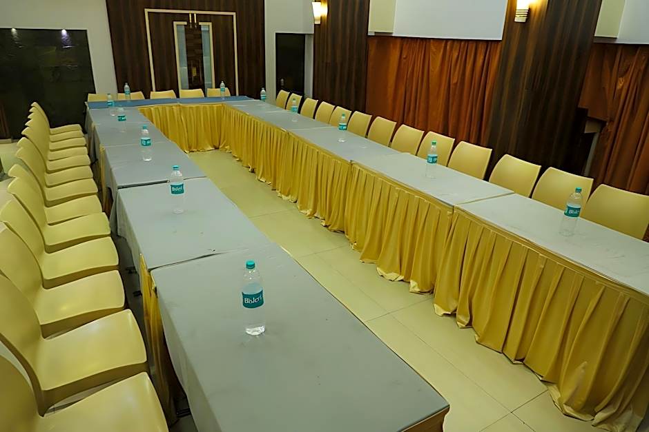 Hotel Alka Residency