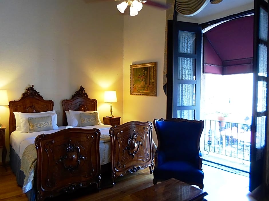 Hotel Virrey De Mendoza