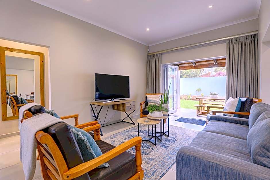 Out of Bounds Self-Catering Lodge