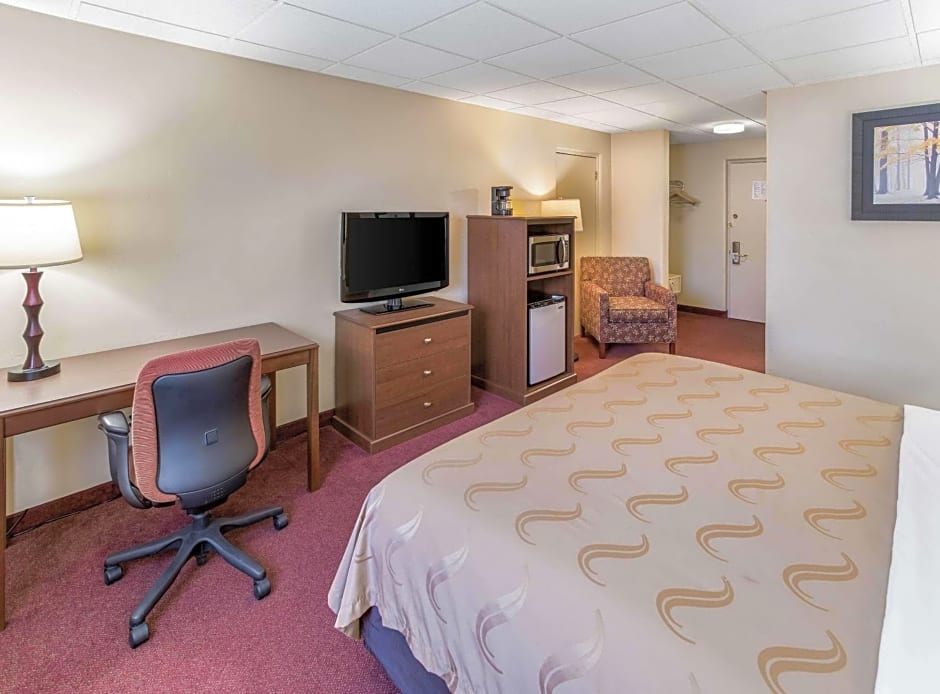 Quality Inn & Suites Downtown
