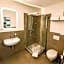Moes Hotel