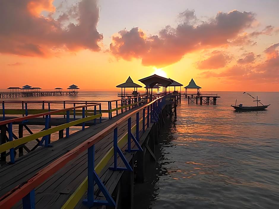 MaxOneHotels.com@Dharmahusada - Surabaya