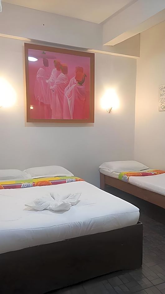 Antonios Pension House