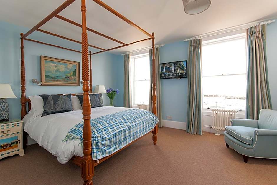 The Royal Harbour Hotel