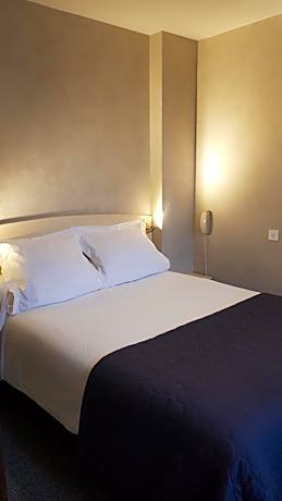 Double Room with Shower