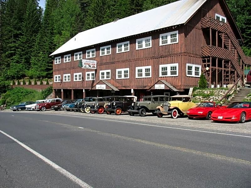 Bear Creek Lodge