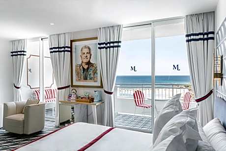 Suite with Sea View