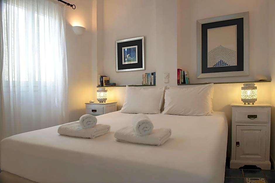 Archipelago Sifnos - Seaside Accommodation