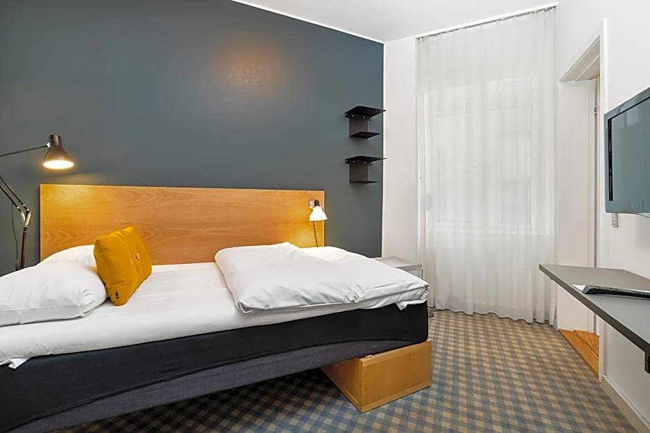 Ibsens Hotel