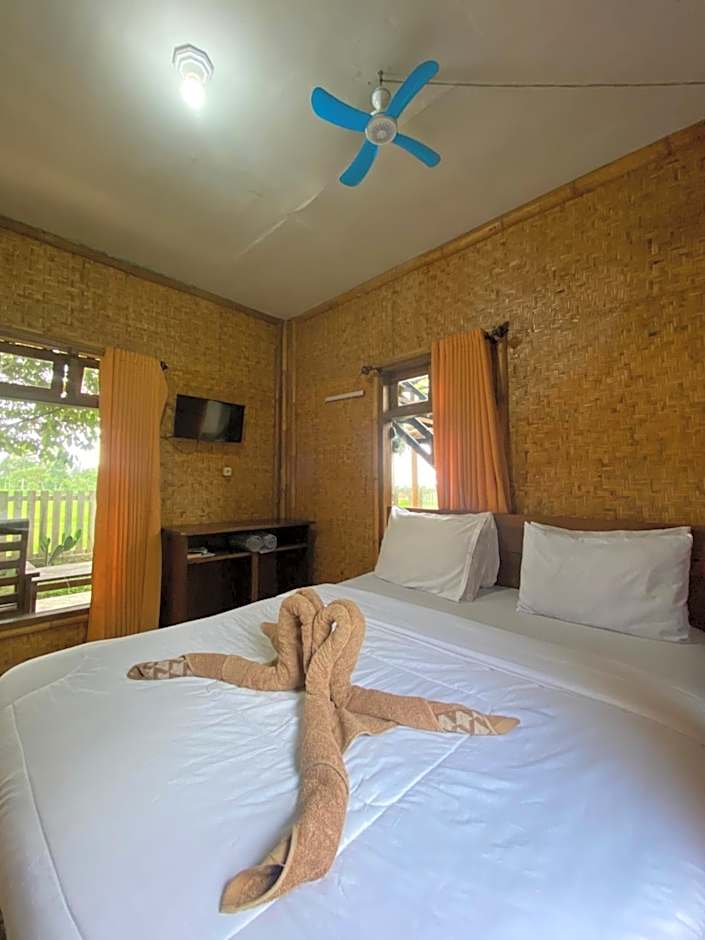 EDRIAN BUNGALOWS