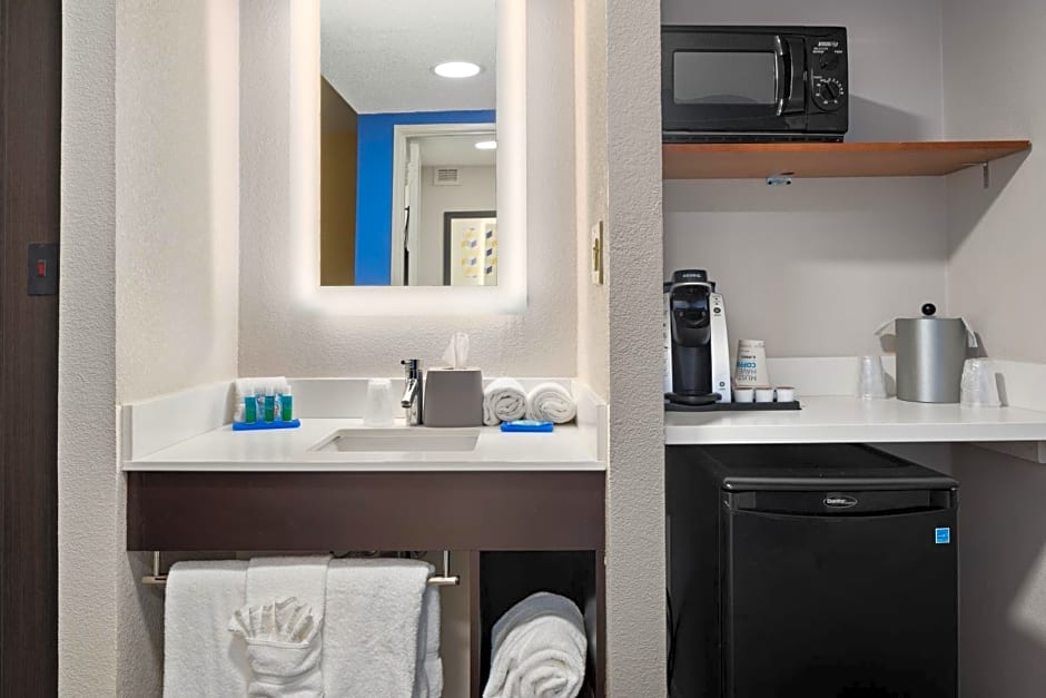 Holiday Inn Express Atlanta-Kennesaw