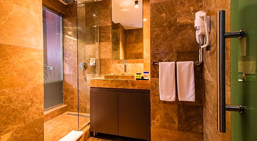 Blueway Hotel Historical