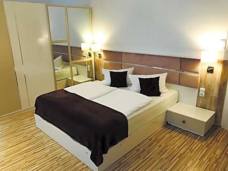 City Central Promenade