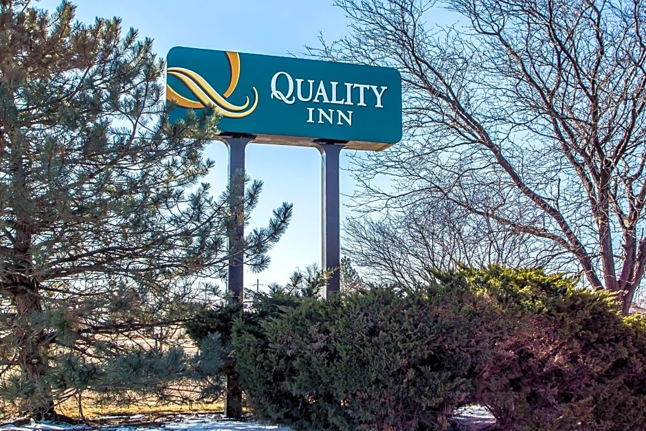 Quality Inn Elgin I-90