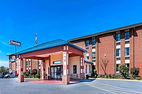 Travelodge by Wyndham Winchester