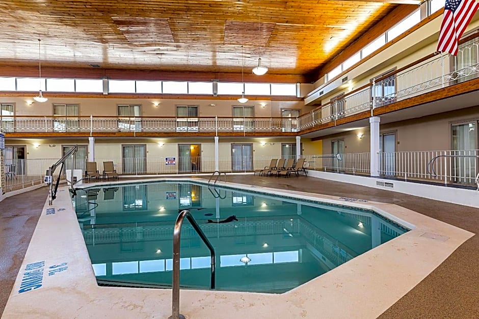 Quality Inn & Suites Coldwater near I-69