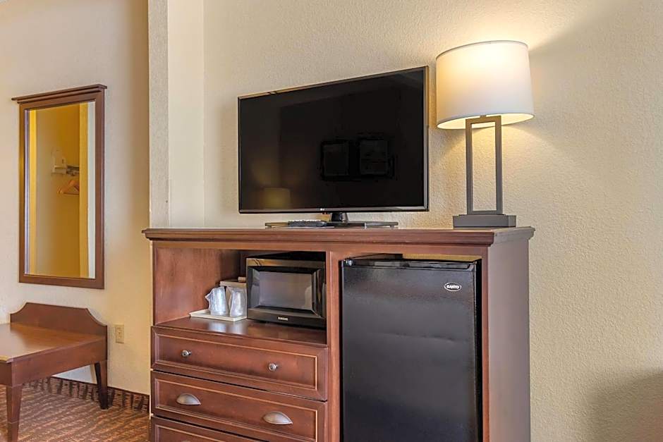 Comfort Inn & Suites Branson Meadows