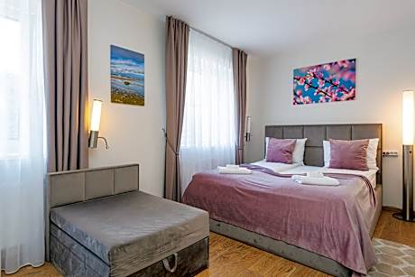 Twin Room with Shower