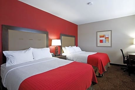 2 Queen Beds 1 Bedroom Suite