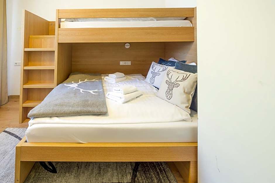 Praga Apartments & Restaurant Zell am See-Kaprun