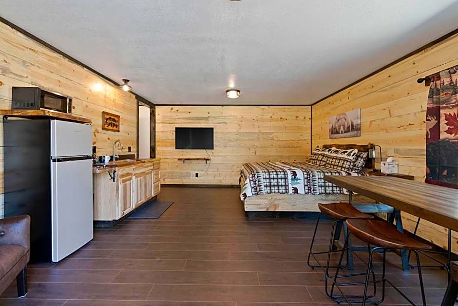 Lake Village Lodge