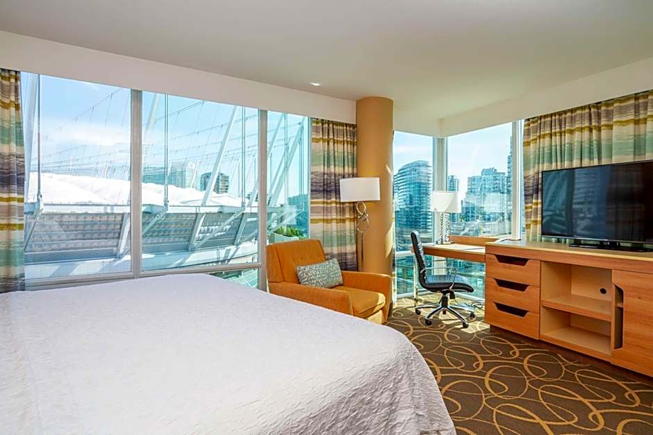 Hampton Inn & Suites, by Hilton - Vancouver Downtown