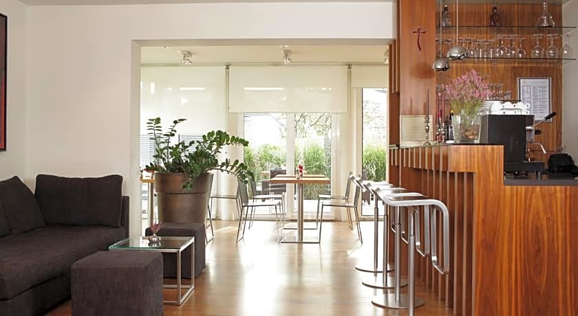 Boutique hotel - Sun House Banovci