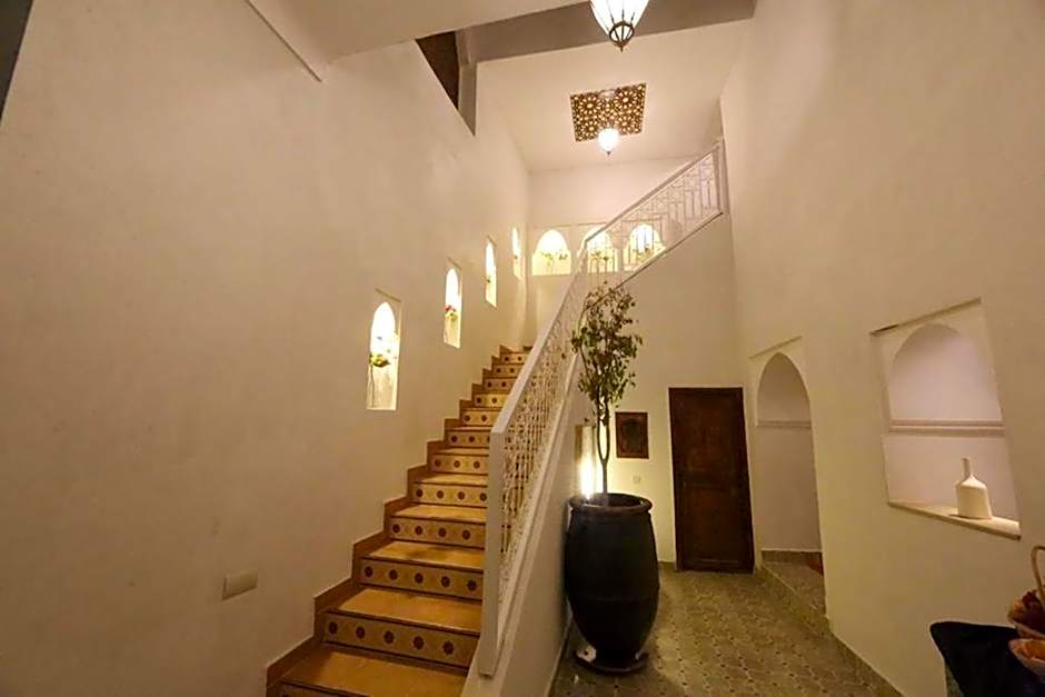 Riad Oum H&N 
