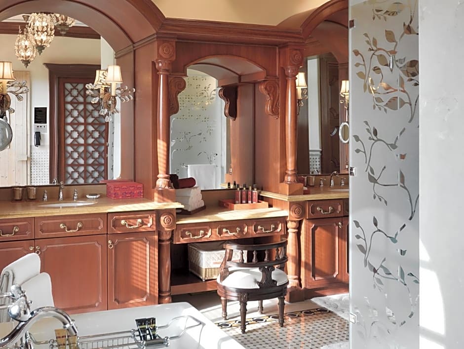 ITC Grand Bharat, a Luxury Collection Retreat, Gurgaon, New Delhi Capital Region