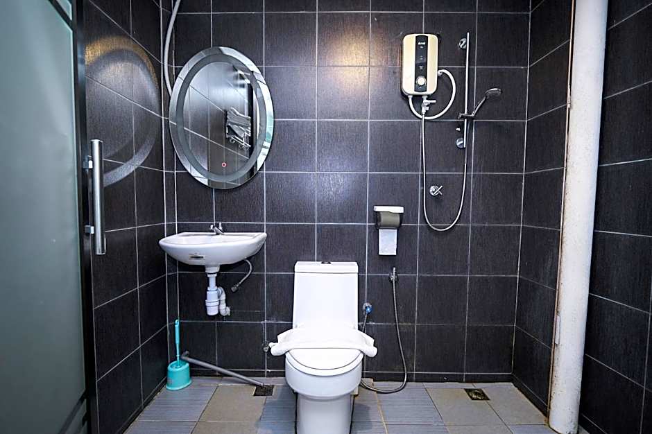 Swing & Pillows @ Beach Street