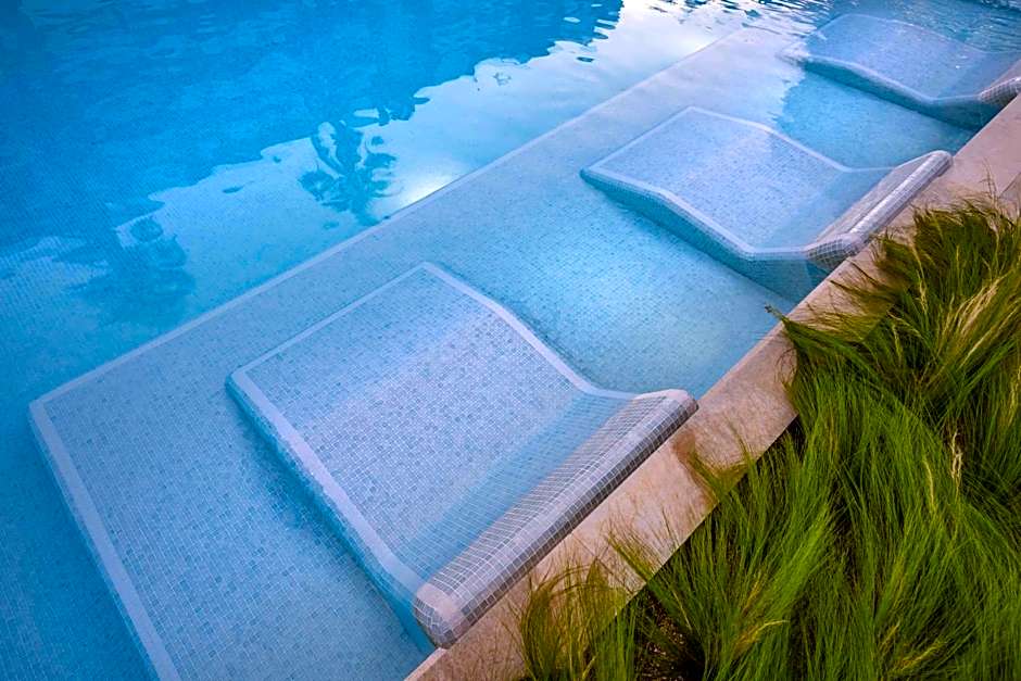 GHT Oasis Park & Spa