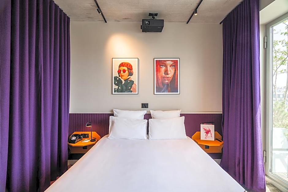 mk2 Hotel Paradiso Nation