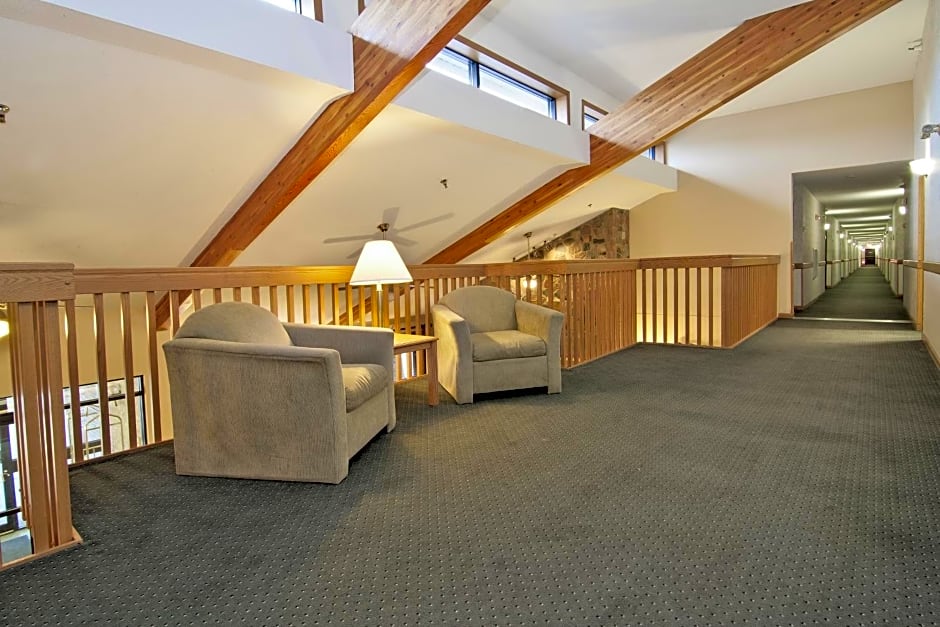 Boarders Inn & Suites by Cobblestone Hotels - Faribault