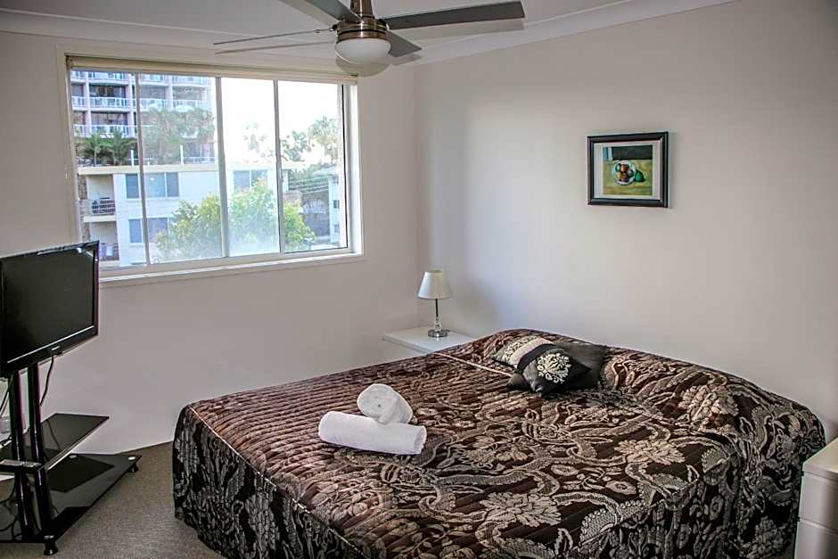 Surfers Beach Holiday Apartments