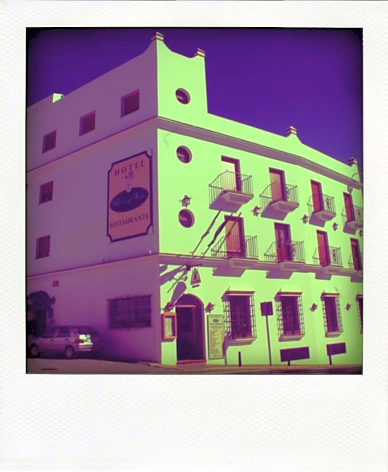 Hotel Restaurante Blanco y Verde