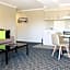 Mercure Orange