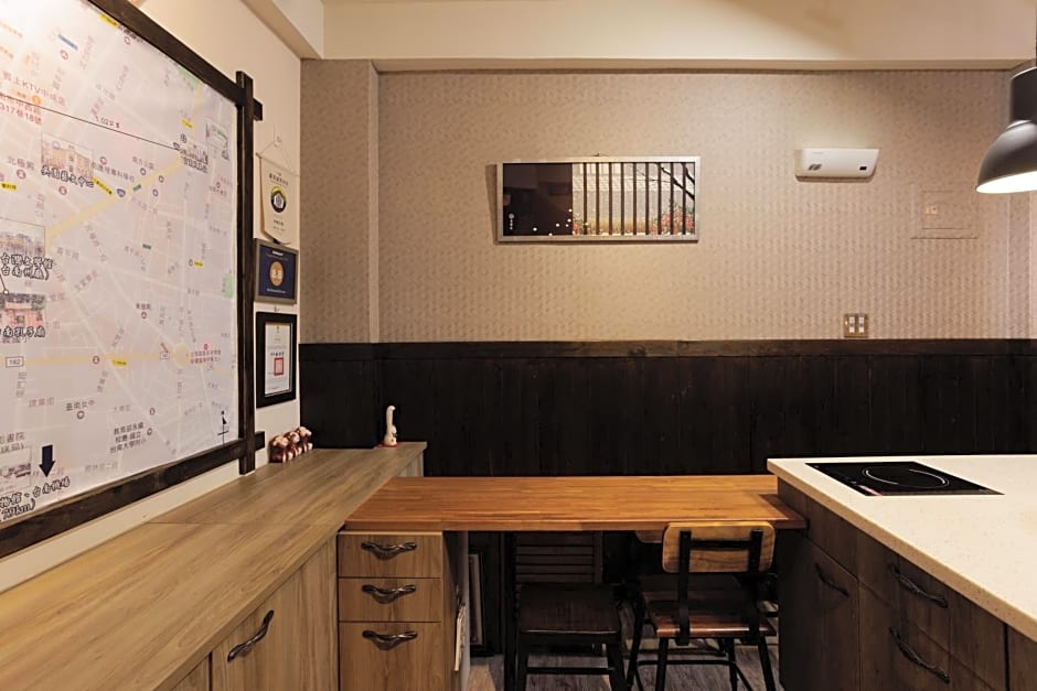 赤樓古巷民宿 6-12人可包棟