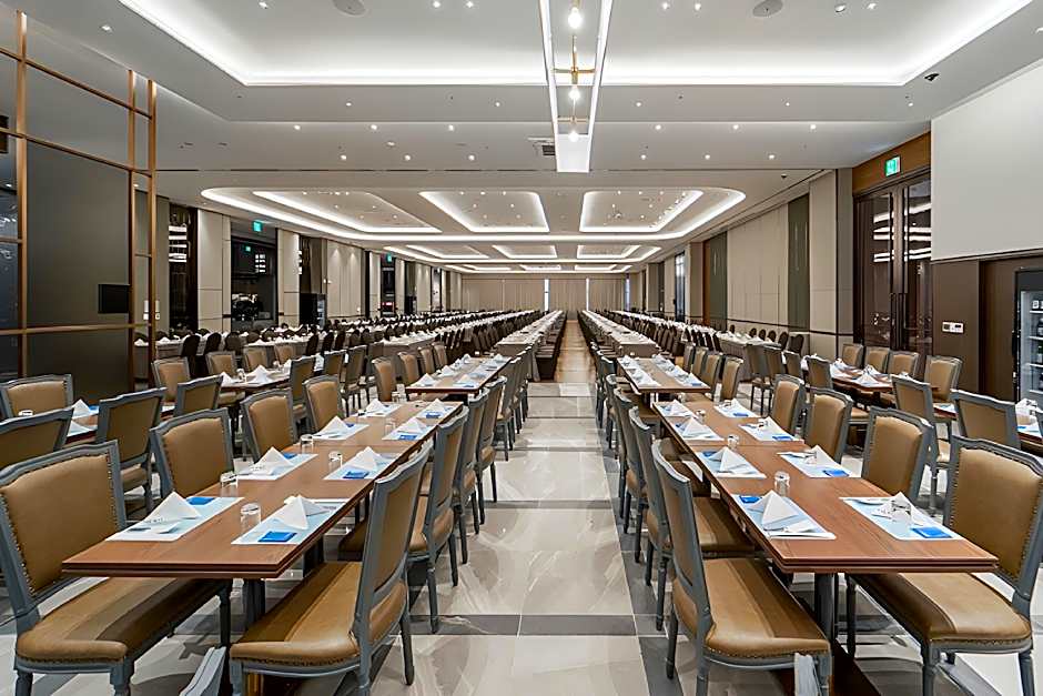 THE MAY HOTEL