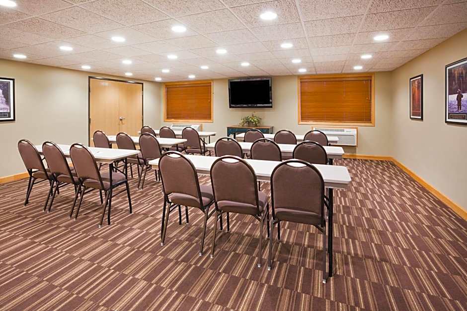 AmericInn by Wyndham Sartell