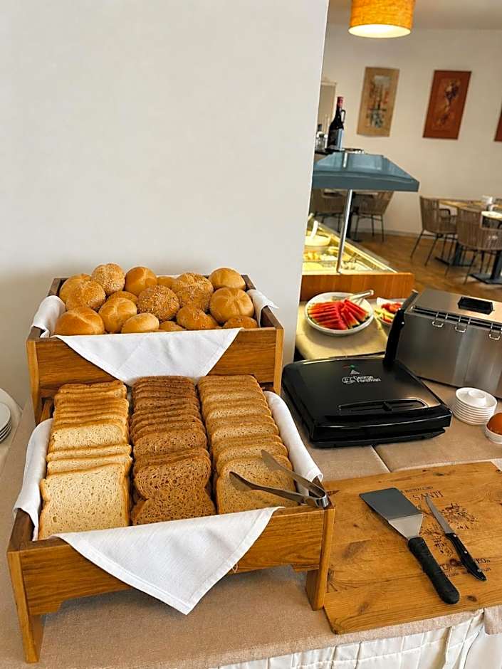 Athos Hotel