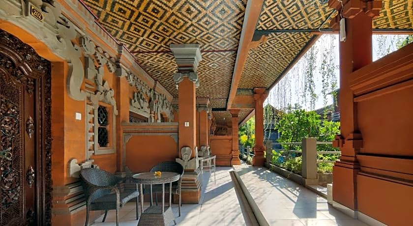 Hotel Lumbung Sari Legian