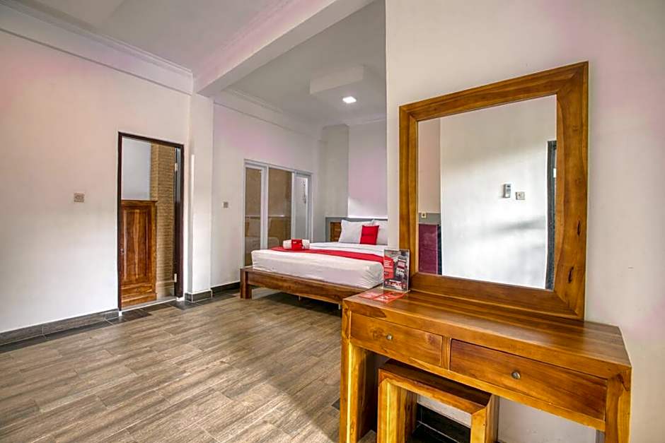 RedDoorz near Exit Toll Nusa Dua