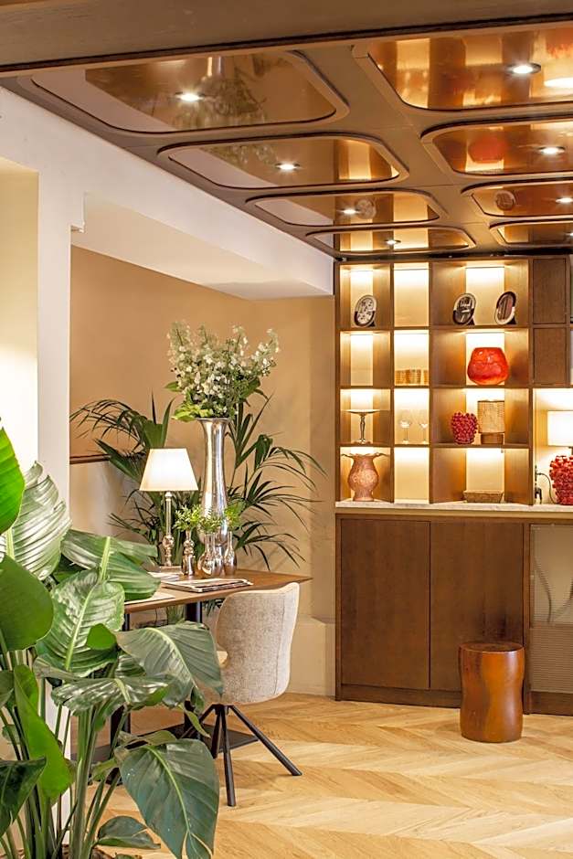 Hotel Des Deux Continents