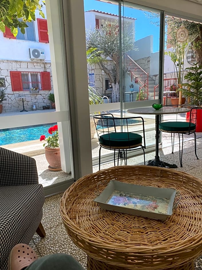 BADEMİÇİ OTEL